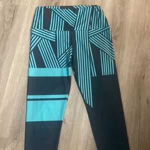 Blue workout leggings